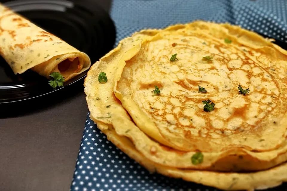 Traditionelle Badische Amlett - herzhafte Flädele-Pfannkuchen